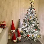 Riverfront House With 98 Inch Tv, Ps5 & Activities Σπίτι διακοπών Νάρβικ