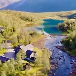 Σπίτι διακοπών Riverfront House With 98 Inch Tv, Ps5 & Activities