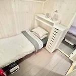 Σπίτι διακοπών Riverfront House With 98 Inch Tv, Ps5 & Activities Νάρβικ