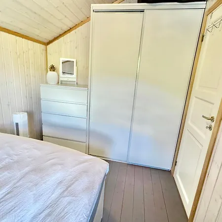Riverfront House With 98 Inch Tv, Ps5 & Activities Σπίτι διακοπών *