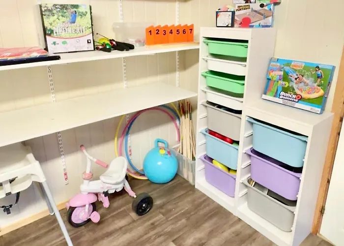 Riverfront House With 98 Inch Tv, Ps5 & Activities Casa de Férias