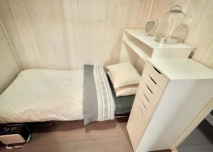 Casa de Férias Riverfront House With 98 Inch Tv, Ps5 & Activities Narvik